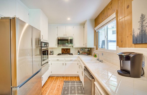 Cedar Glen Cabin | Steps to Lake Arrowhead: Cabin w/BBQ!