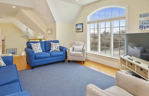 Barnstable House | Steps to Millway Beach-Water views-Large Family Friendly Home, Pets OK, A/C, Wifi