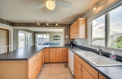 Sandbridge House | Steps to Ocean: Spacious Virginia Beach Retreat!