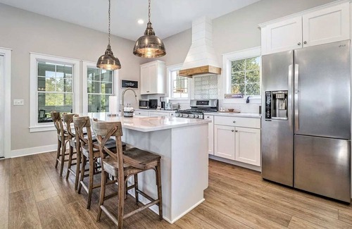 Glenn Haven Shores House | Steps to Private Beach - Lake Views - Hot Tub