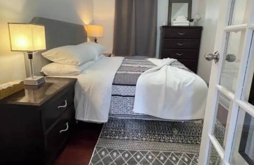 Sarnia Apartment | Steps to River w/ parking, wifi, bbq & backyard