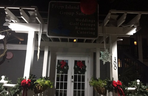 Saint Helena Island Apartment | STEPS TO SAND ~ BEACH SUNSUITE EFFICIENCY ~ CENTER ISLAND