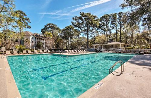 Folly Field Apartment | Steps to Sand Hilton Head Island Condo with Pool