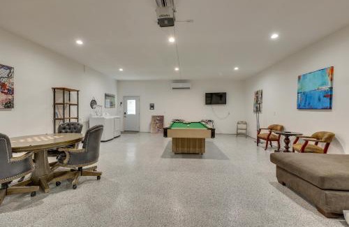 Holiday Shores House | Steps to Sparkling Water Bullhead City Getaway
