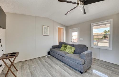 Holiday Shores House | Steps to Sparkling Water Bullhead City Getaway