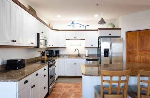 Kill Devil Hills Condo | Steps to the Beach - Spacious Condo with Amenities
