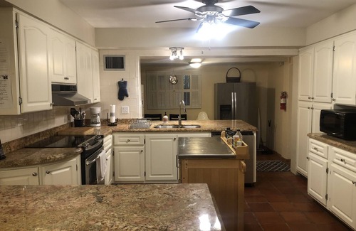 Birch Park Finger Streets House | Steps to the Beach and a Stroll to Fort Lauderdale Nightlife