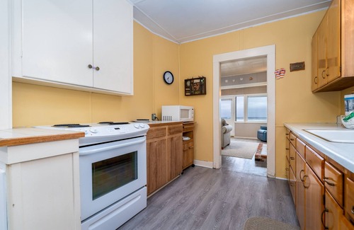 Rockaway Beach House | Steps to the Beach, Charming Oceanfront Bungalow with Deck and Ocean Views