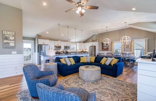 Pine Island House | Steps to the beach and loads of community amenities in Pine Island!