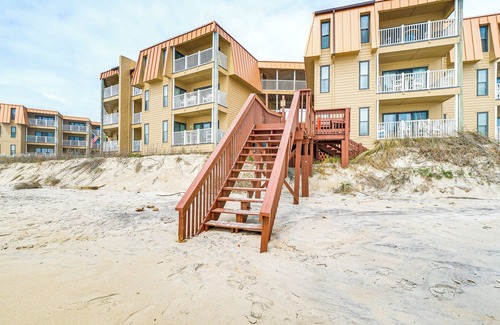 Sneads Ferry Apartment | Steps to the Beach: Oceanfront Condo w/Lanai!