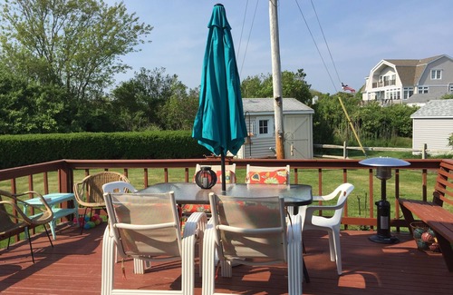 Falmouth House | Steps To The Beach. Walking Distance To All Falmouth Has To Offer