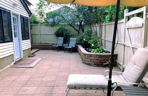Sterling House | Sterling 4BR- Sleep 8 Private backyard 10 Min to IAD.