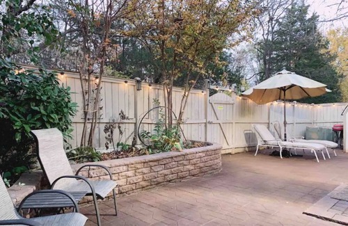 Sterling House | Sterling 4BR- Sleep 8 Private backyard 10 Min to IAD.