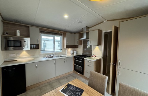 St. Andrews Cottage | Stewart Resort Lodge 2 - a lodge that sleeps 4 guests in 2 bedrooms