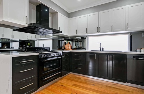 Bathurst House | Stewart Retreat - Central, Contemporary Heritage Fusion
