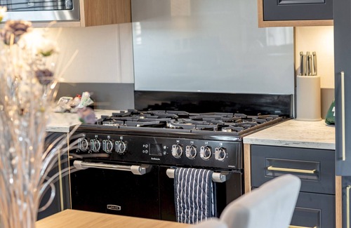 St. Andrews House | Stewart's Resort Cameron (No 44)
