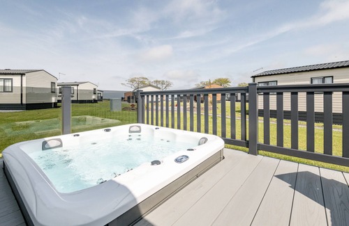 St. Andrews Cottage | Stewarts Resort Lodge 52 - a lodge that sleeps 6 guests in 2 bedrooms