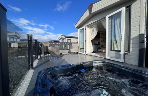 St. Andrews Cottage | Stewarts Resort Lodge 1 - a lodge that sleeps 4 guests near St Andrews