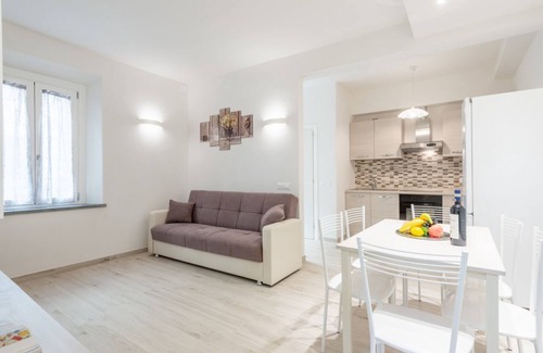 Careggi Rifredi Apartment | Stibbert Apartment in Florence by Mmega