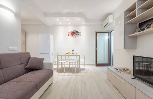 Careggi Rifredi Apartment | Stibbert Apartment in Florence by Mmega