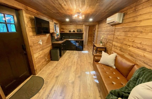 Greenville - Spartanburg Cabin | Sticks & Twine great cabin on a working farm on Paris Mountain close to it all