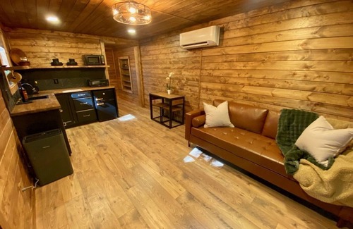 Greenville - Spartanburg Cabin | Sticks & Twine great cabin on a working farm on Paris Mountain close to it all