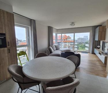 Blankenberge Apartment | Stijlvol nieuwbouwappartement op wandelafstand zee - INCLUSIEF PARKEERPLAATS
