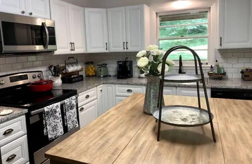 Franklin House | Still Heart Hollow Farm: A Leipers Fork Gem
