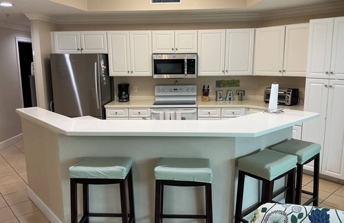 Orange Beach Condo | Still Looking. Discounts for 7 night booking.