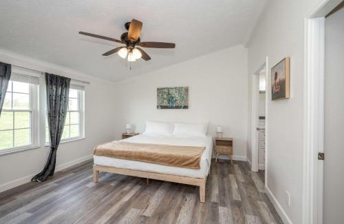 Williamstown House | Stillwater Hollow - For 8