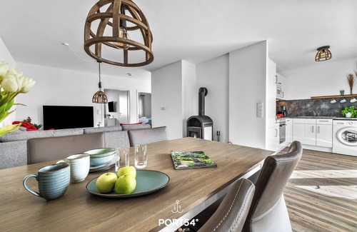 Busum Apartment | Stilvolle Ferienwohnung mit Sauna, Kamin, Terrasse und Wassernähe