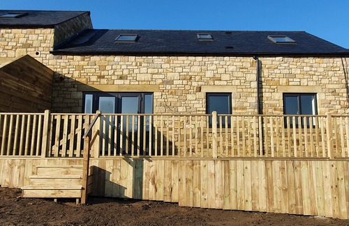 Rothbury Cottage | Stone built cottage, comfortably sleeps up to 6. Ideal for holiday makers who love to explore!