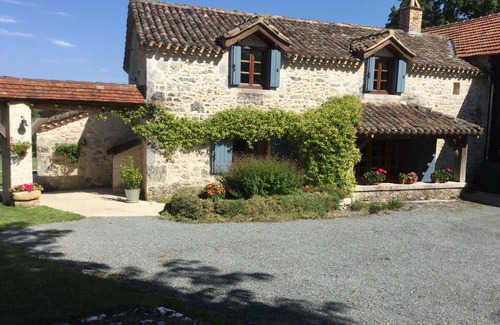 Tourliac Cottage | Stone Cottage In Périgord, 8km from Monpazier Dordogne. Private Pool, Sleeps 6