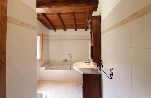 Papiano di Stia Villa | Stone country house in a panoramic position overlooking the Casentino Valley, 2 bedrooms, 2 bathroom