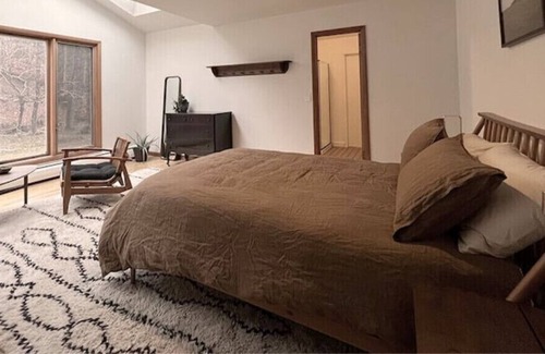 Livingston Manor House | Stone Creek House: A Tranquil Catskills Getaway for the entire family