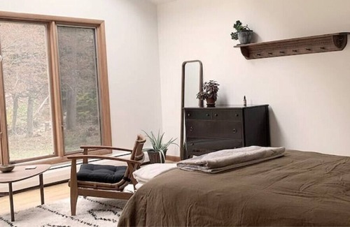 Livingston Manor House | Stone Creek House: A Tranquil Catskills Getaway for the entire family