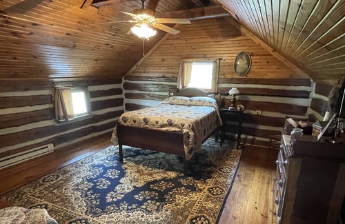 St. James House | Stone Gate Cabin on 80 acres