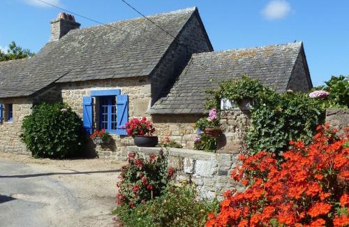 Sibiril House | Stone House in Sibiril near Sandy Beach