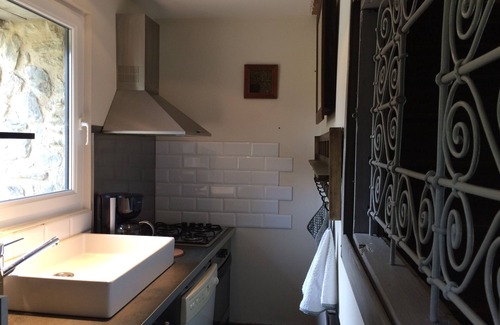 Dragey-Ronthon Cottage | Stone house in the Bay of Mont St Michel