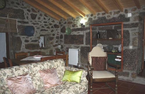 Viseu Cottage | Stone House in Viseu