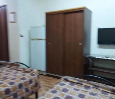 Jabal Al-Hussein Apartment | stone house