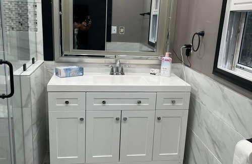 Stone Mountain House | Stone Mountain Park just 8 min away! peaceful place to stay. Pet-friendly nn