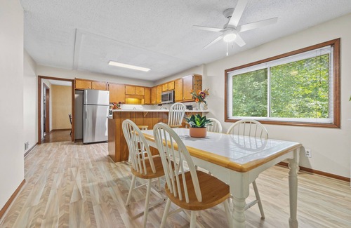 Stone Mountain House | Stone Mtn Escape + Near Summit Skyride!