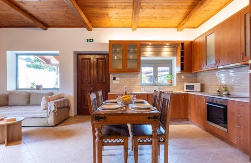 Agia Pelagia Villa | Stone & Sea Villa