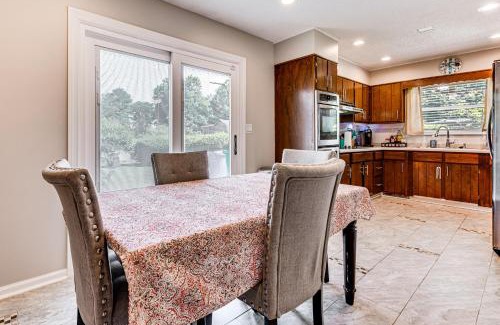Lithonia House | Stonecrest Family Home Close to Panola Mountain!
