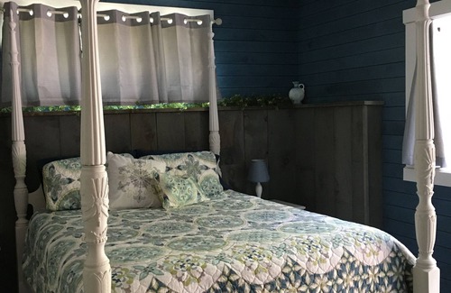 Rice Lake Resort | Stonehaven Cottages - "The Birchview Suite Duplex - Lower Level"