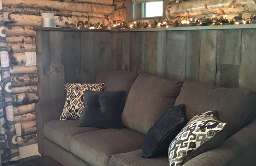 Rice Lake Resort | Stonehaven Cottages - "The Birchview Suite Duplex - Lower Level"
