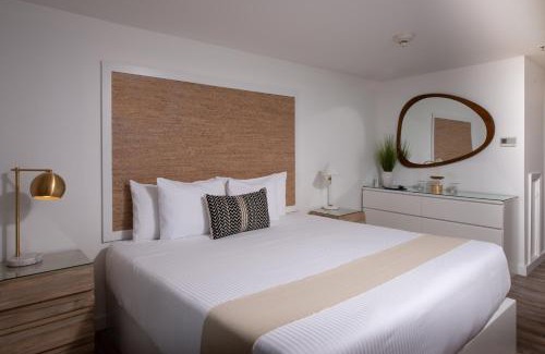 York Beach Hotel | Stones Throw