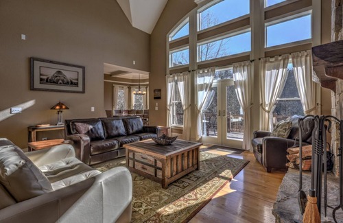 Foxfire Estates House | Stoneview Lodge by Escape to Blue Ridge