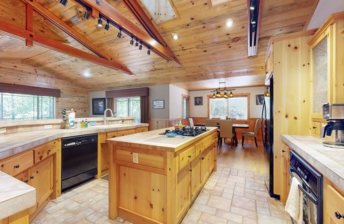 Eagle Mountain Estates Cabin | Stony Creek Retreat #708